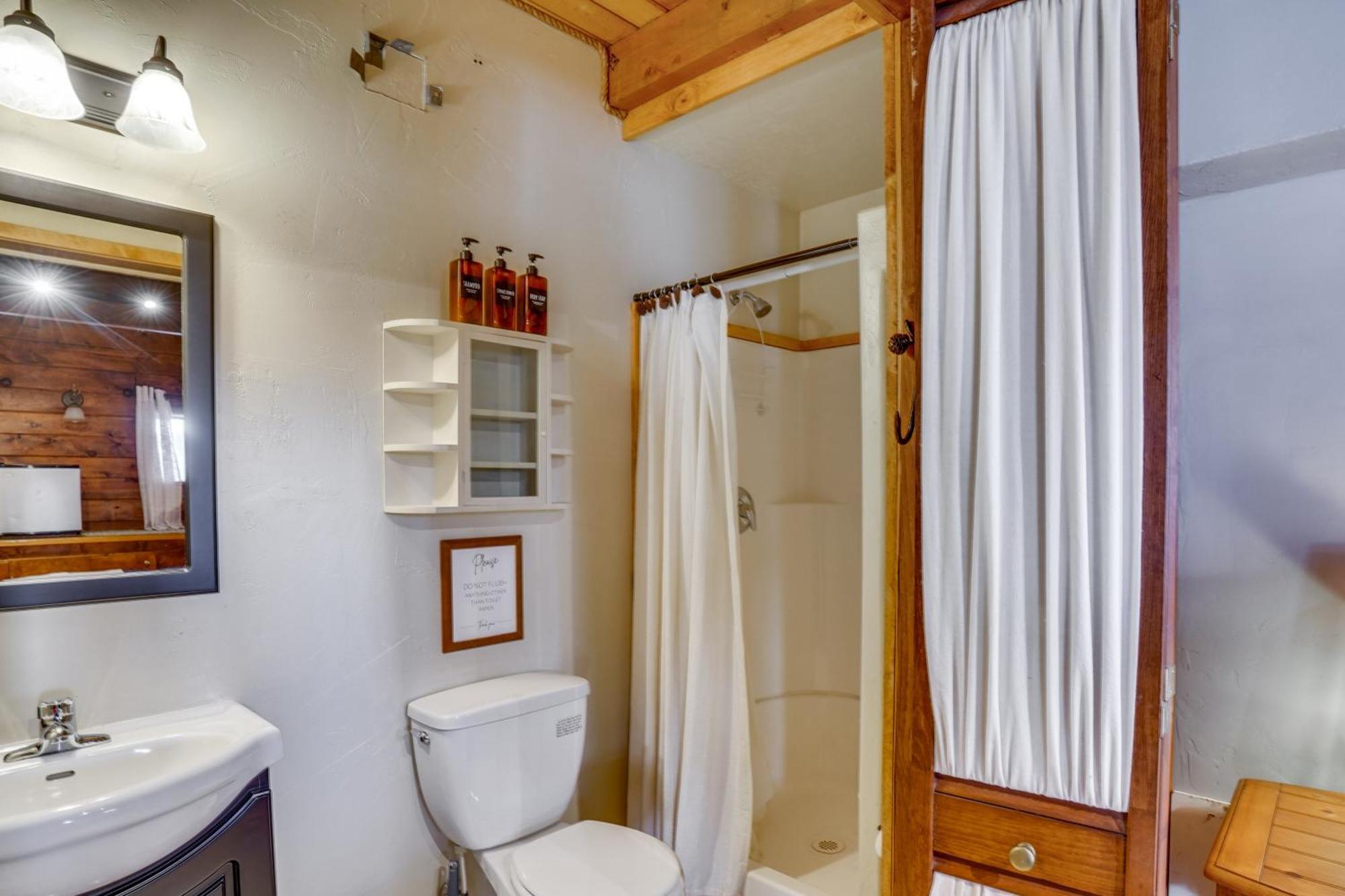 Pet-Friendly Duck Creek Village Retreat With Deck! Εξωτερικό φωτογραφία