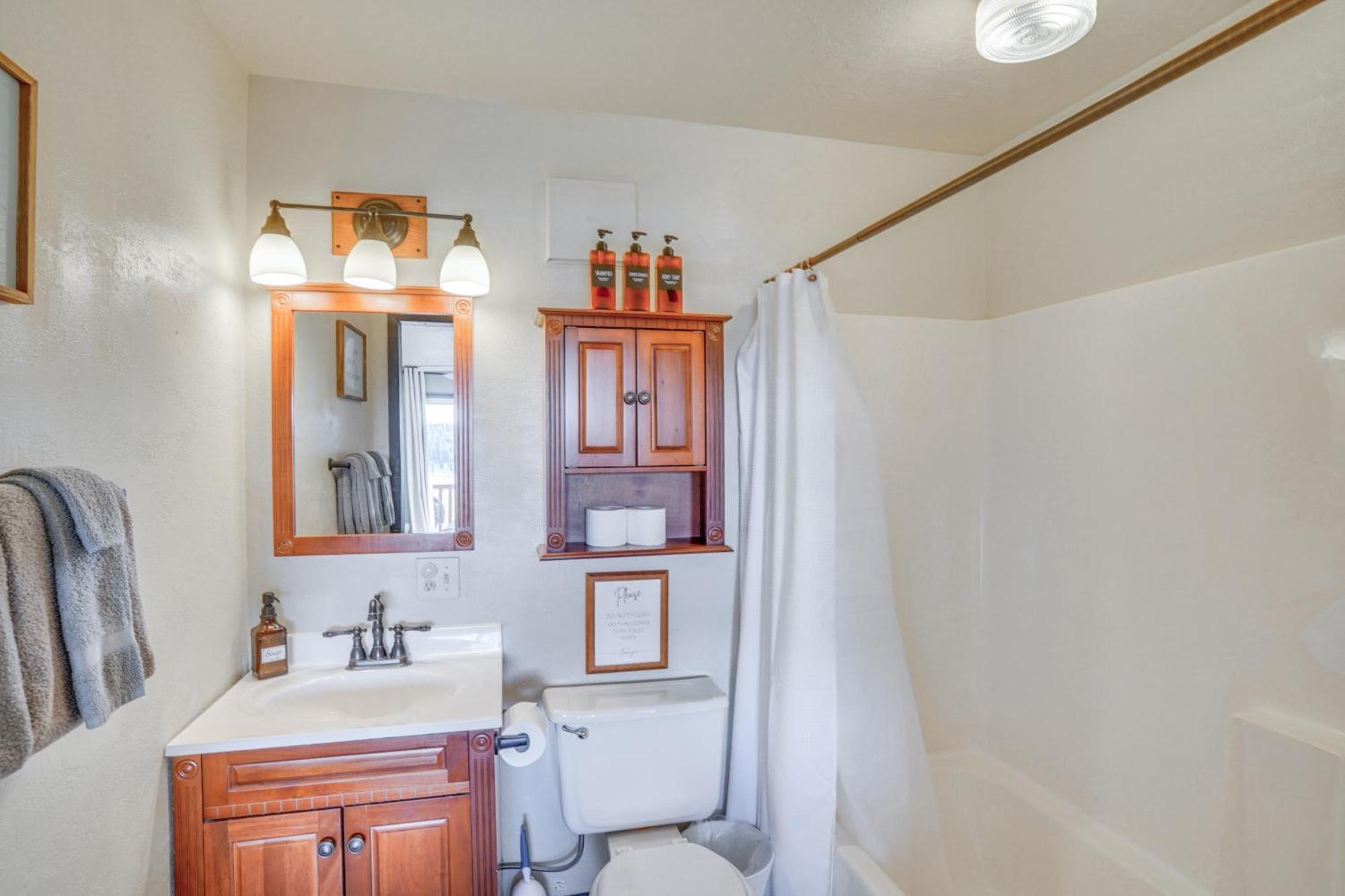 Pet-Friendly Duck Creek Village Retreat With Deck! Εξωτερικό φωτογραφία